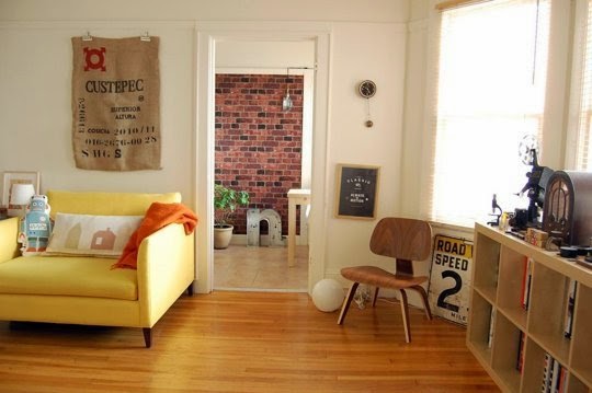 desain-interior-ruang-tamu-kecil-sederhana-namun-menawan-19