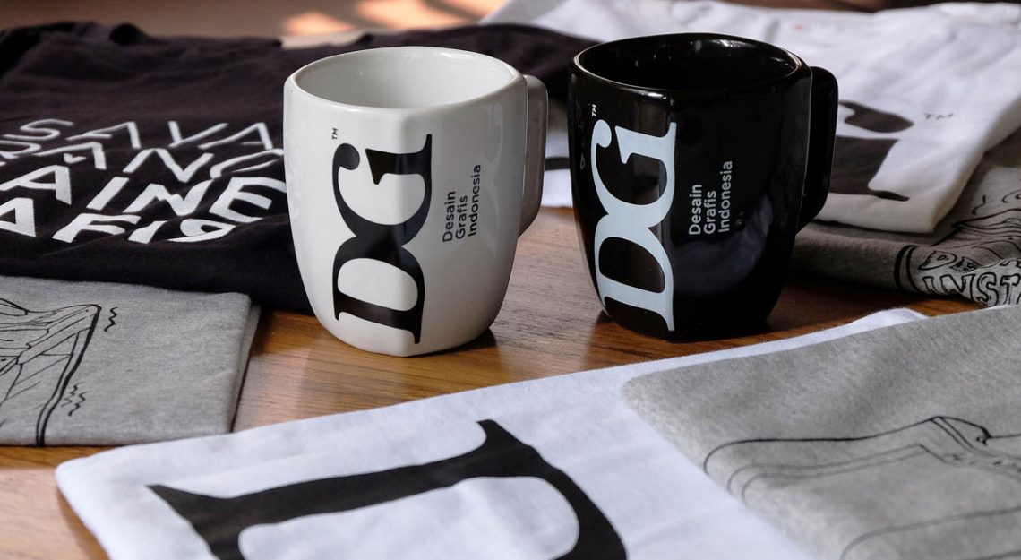 Aneka produk merchandise creo house