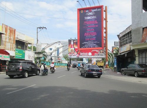 Billboard Medan BB-038 Billboard Medan BB-038
