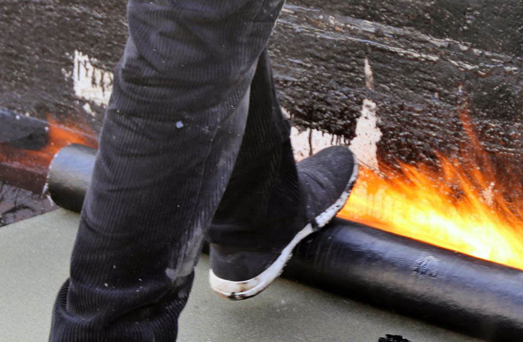Kelebihan Menggunakan Jasa Waterproofing Membrane Bakar